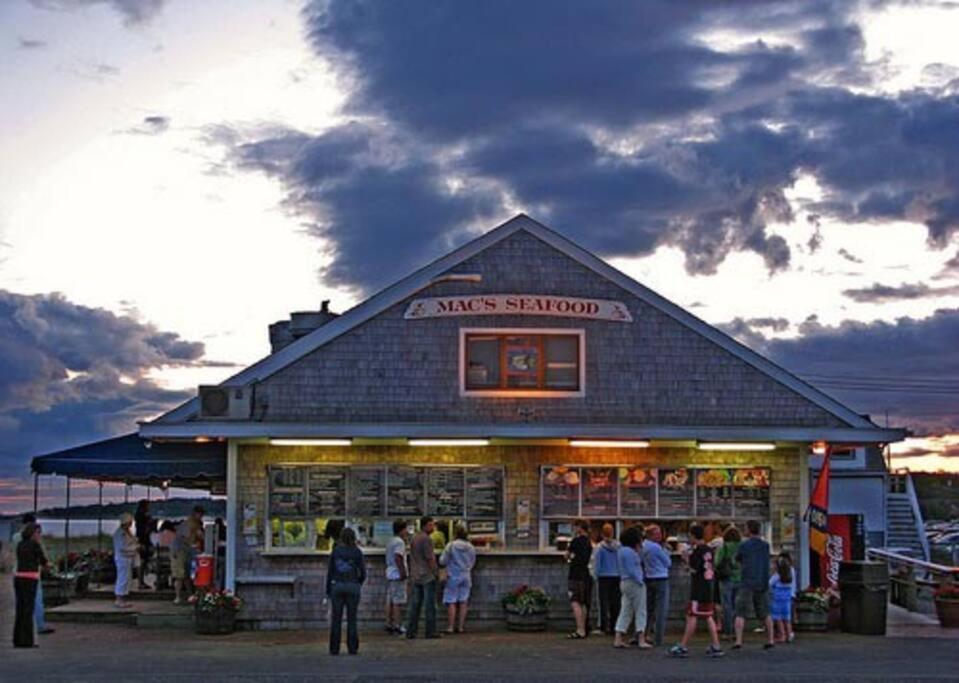 Across From Mayo Beach Walk To Downtown Villa Wellfleet Kültér fotó